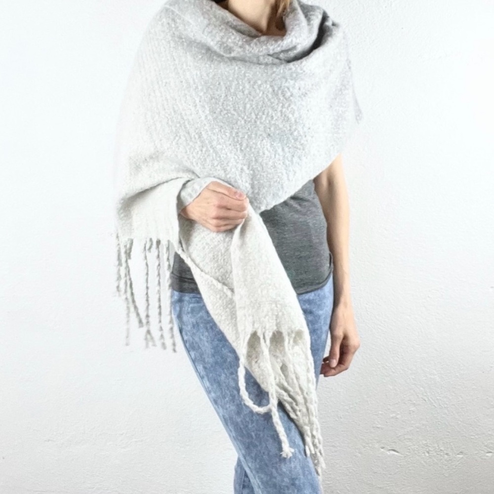 MerSea and Co Scarf Wrap - Picture 5 of 9